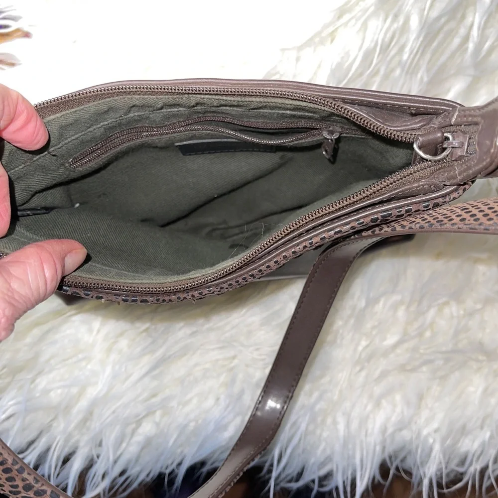 Liz Claiborne‎ brown faux leather handbag